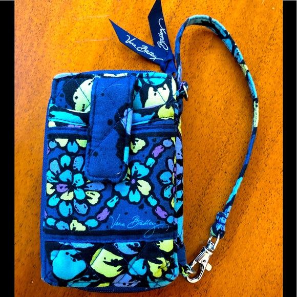Vera Bradley Handbags - Vera Bradley blue wristlet